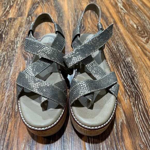 Women’s Size 8 Boutique Sandals by Corkys Snake Platform Strappy‎ - Picture 3 of 5